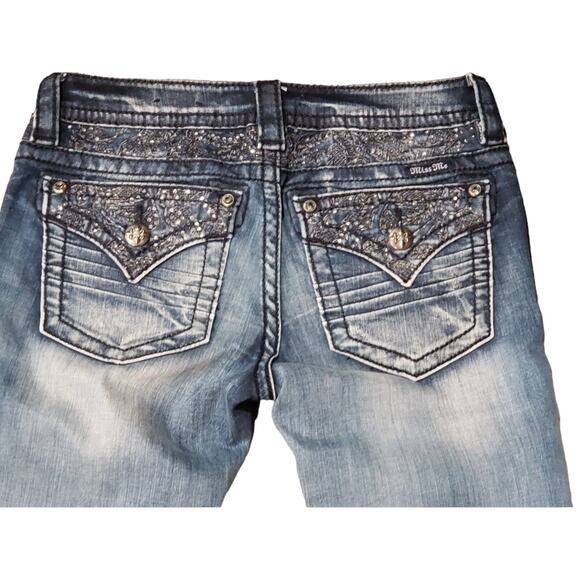 Miss Me Light Wash Embellished Pocket Signature Skinny Blue Jeans | Size 25 - Picture 1 of 8